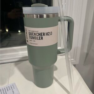 Stanley Never been Used/w/box 40oz Quencher H2.0 Tumbler - Sage(Bay Leaves)